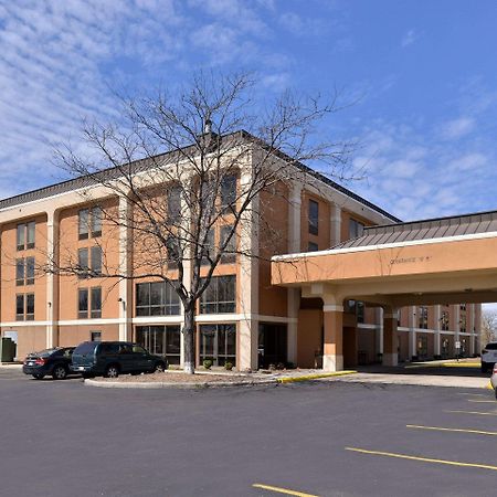 Quality Inn & Suites Matteson Near I-57 Bagian luar foto