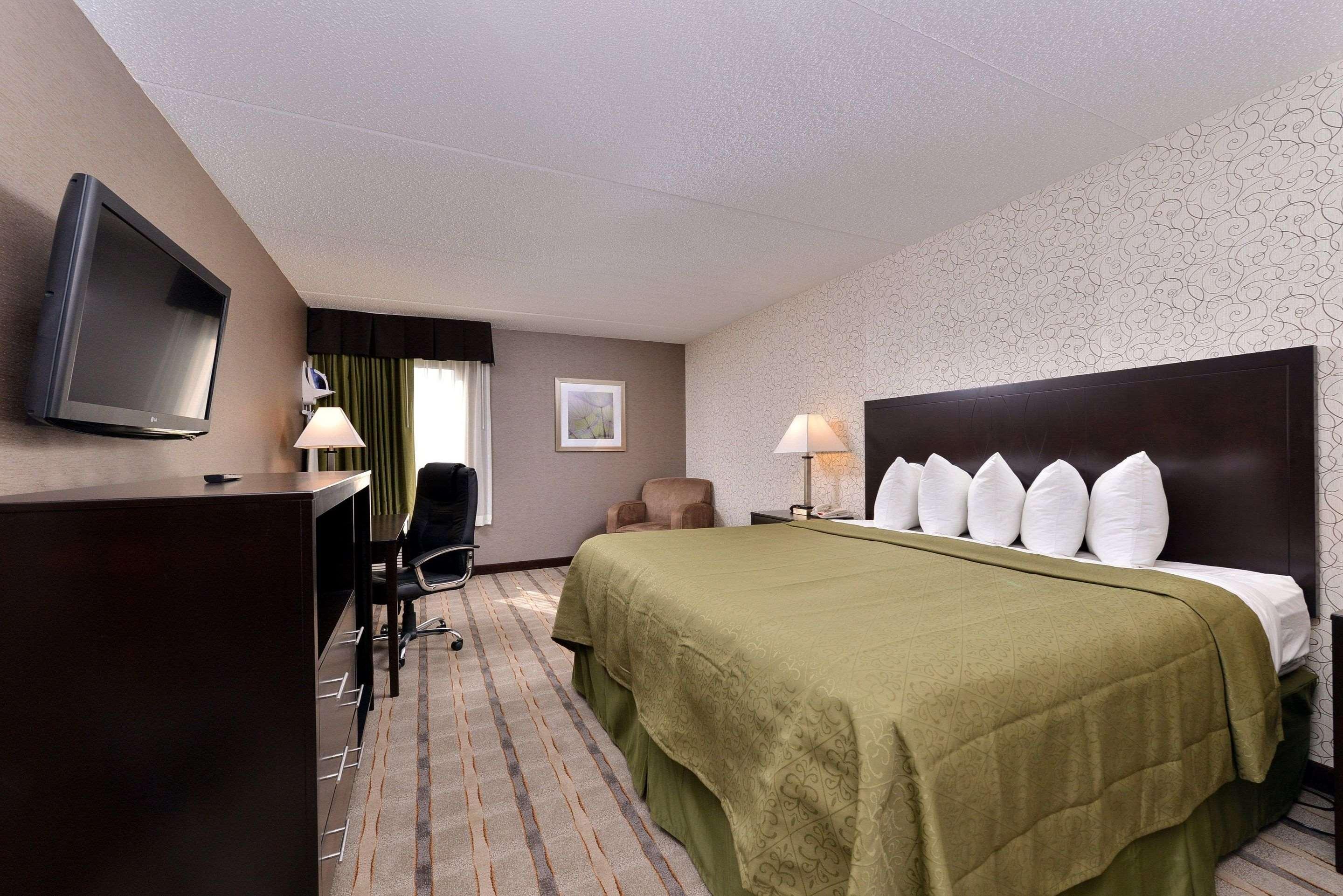 Quality Inn & Suites Matteson Near I-57 Bagian luar foto