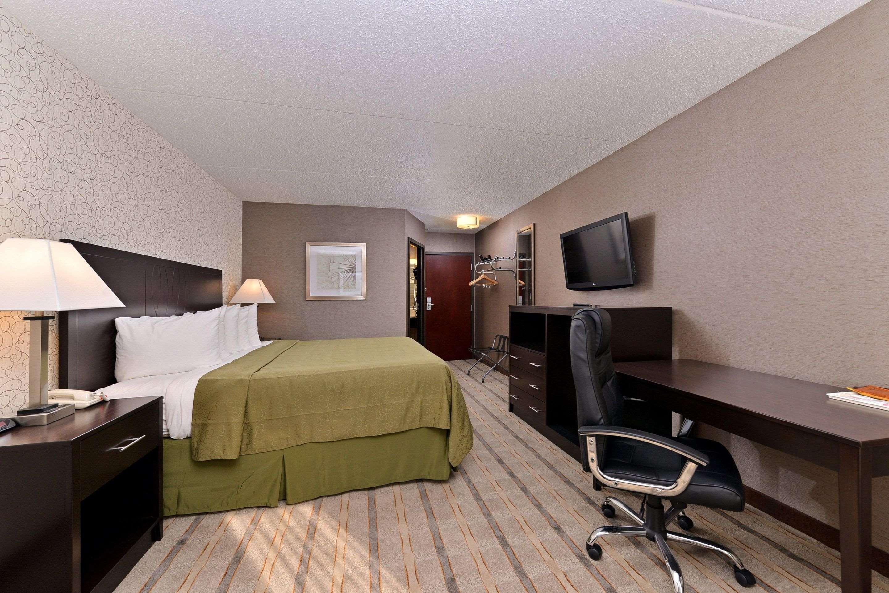 Quality Inn & Suites Matteson Near I-57 Bagian luar foto