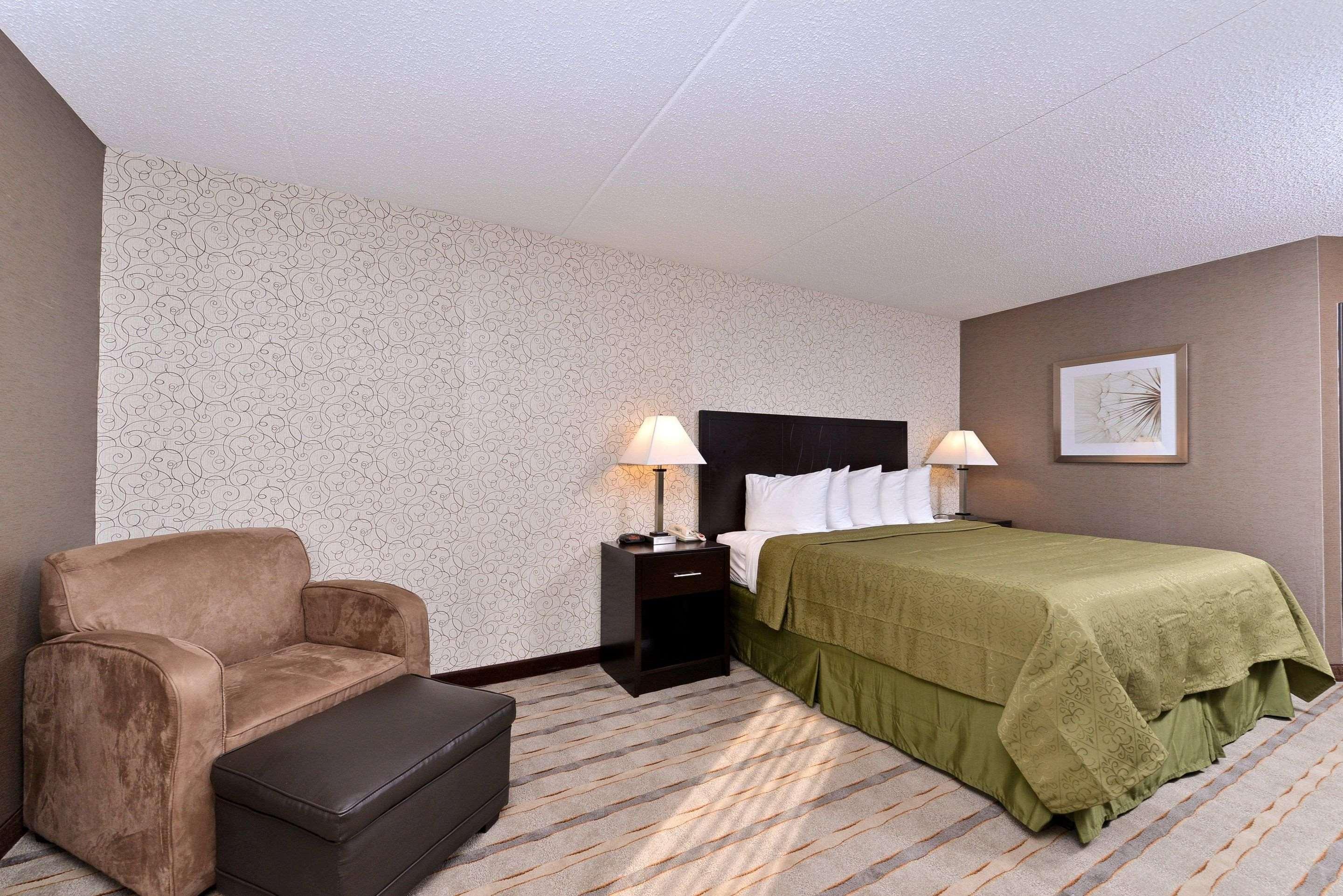 Quality Inn & Suites Matteson Near I-57 Bagian luar foto